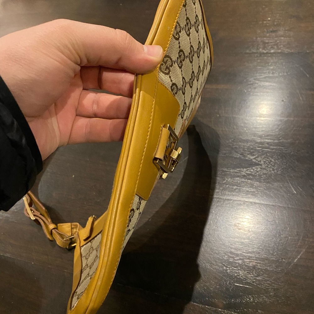 Gucci Purse - Picture 2 of 13